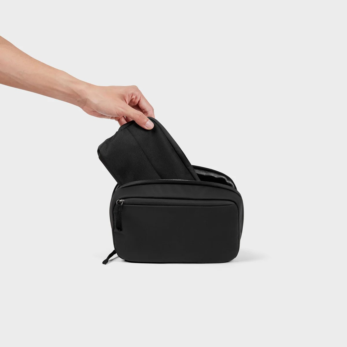 Estuche para accesorios tecnológicos 2 en 1