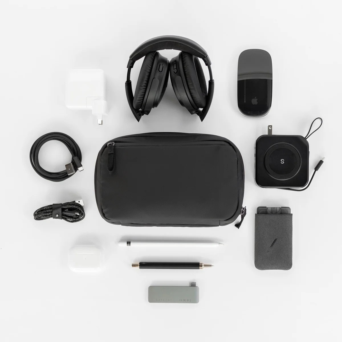 Estuche para accesorios tecnológicos 2 en 1